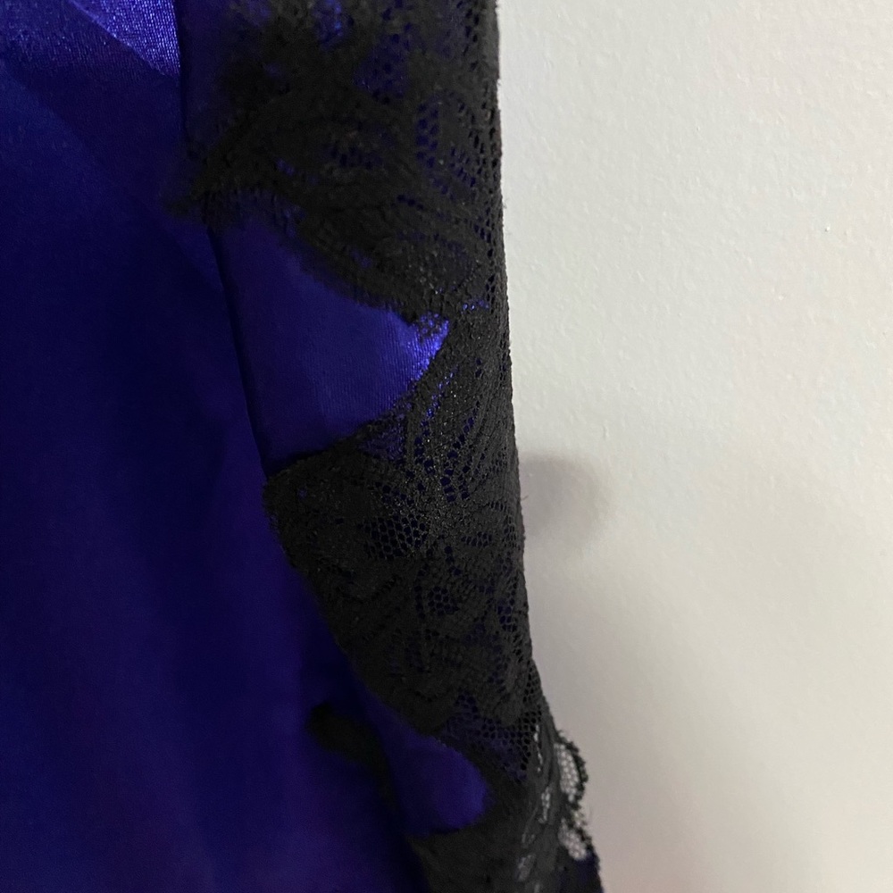 La Vie en Rose Nightie and Pyjama top -Large Indigo Blue -2 pieces - Picture 4 of 7